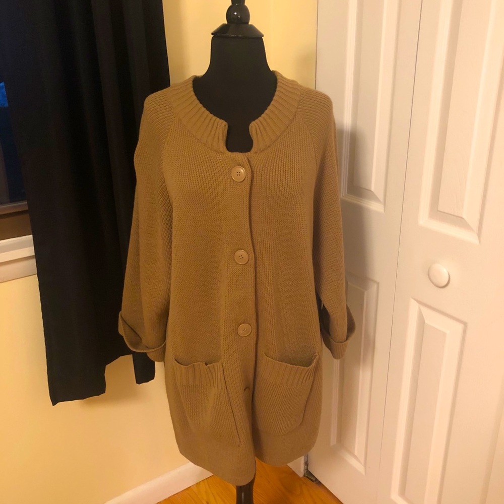 Vicki Wayne’s cozy sweater!